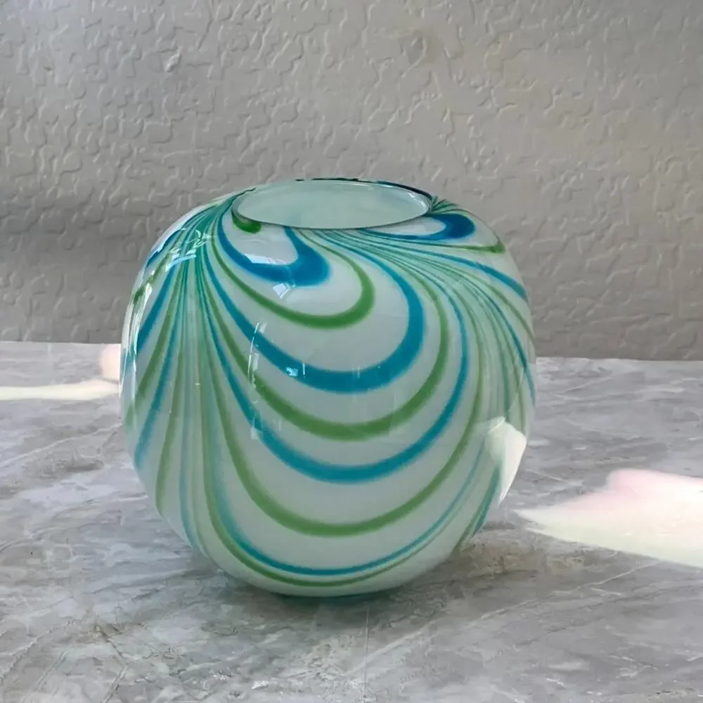 Hand Blown Art Glass Vase 8
